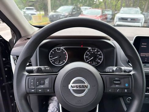 Used 2021 Nissan Rogue SV FWD image 20