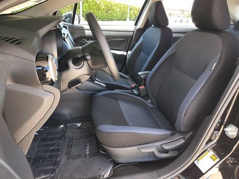 Used 2025 Nissan Versa SV FWD image 13