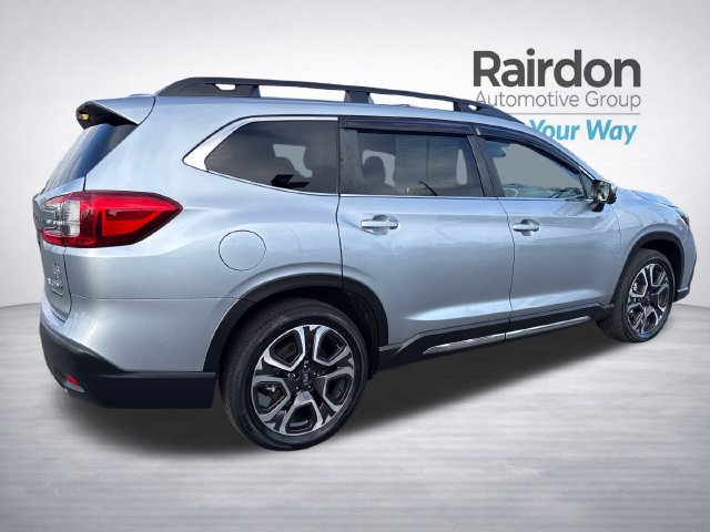 Used 2023 Subaru Ascent Limited w/ Technology Package AWD/4WD image 7
