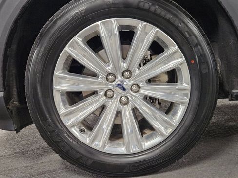 Used 2020 Ford Explorer Limited w/ Class III Trailer Tow Package RWD image 24