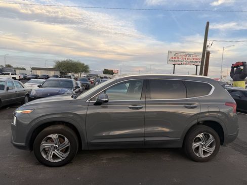 Used 2023 Hyundai Santa Fe SEL image 4
