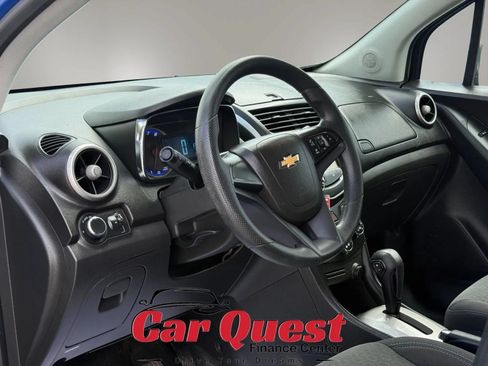 Used 2016 Chevrolet Trax LS w/ LPO, Cargo Package AWD/4WD image 10