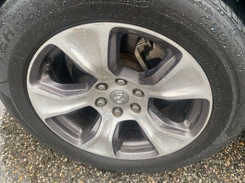 Used 2021 RAM 1500 Laramie image 15