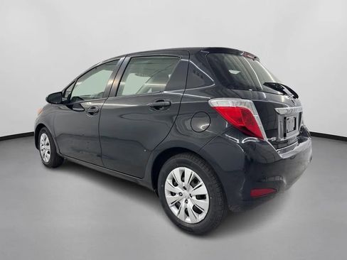 Used 2012 Toyota Yaris SE image 7