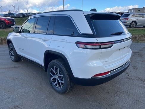 New 2025 Jeep Grand Cherokee Limited image 5