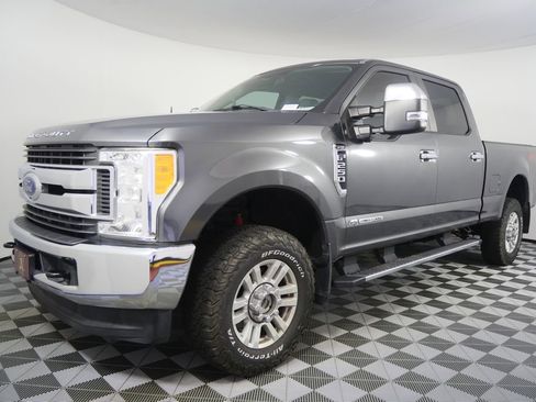 Used 2017 Ford F250 XL w/ STX Appearance Package image 6