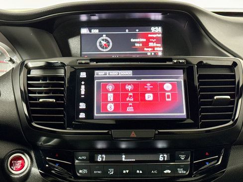 Used 2017 Honda Accord Touring image 25