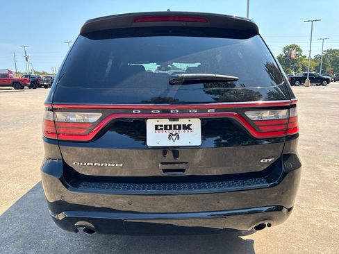 Used 2023 Dodge Durango GT RWD image 4