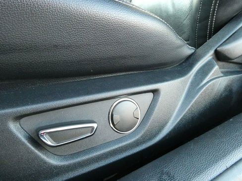 Used 2017 Ford Mustang Premium image 20