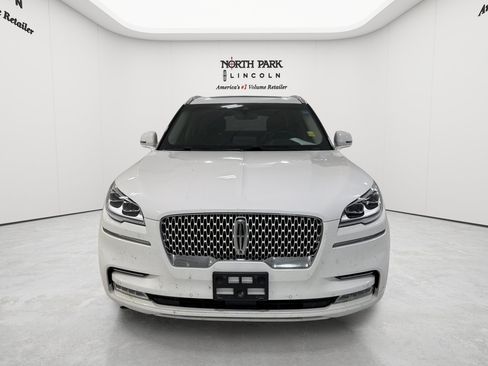 Used 2021 Lincoln Aviator Reserve w/ Equipment Group 210A AWD/4WD image 8