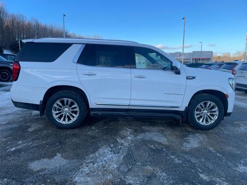 Used 2021 GMC Yukon SLT w/ SLT Luxury Plus Package image 6