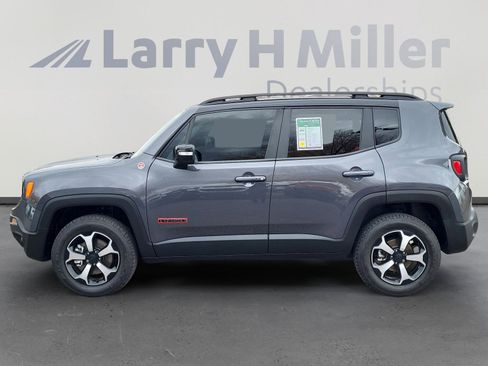Used 2022 Jeep Renegade Trailhawk w/ Sun/Sound Group image 3