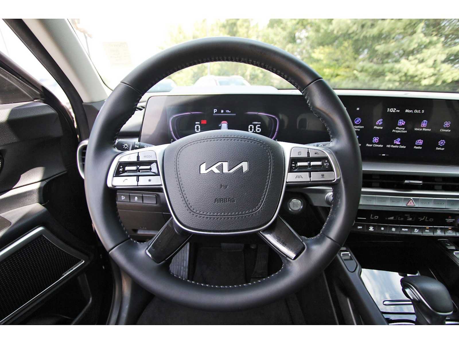 Used 2024 Kia Telluride S FWD image 14