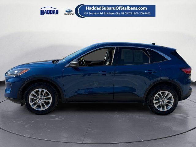 Used 2022 Ford Escape SE w/ Cold Weather Package AWD/4WD image 2