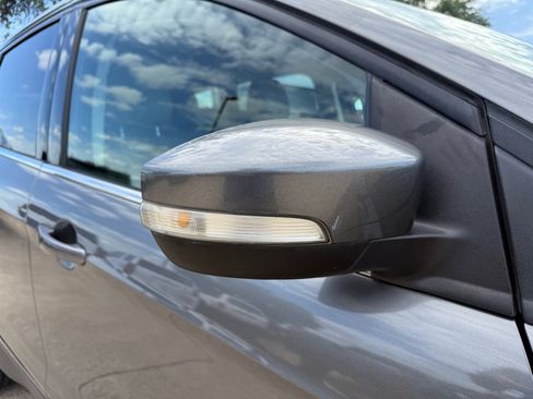 Used 2014 Ford Escape Titanium w/ Equipment Group 401A FWD image 11