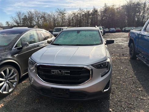 Used 2018 GMC Terrain SLE image 5