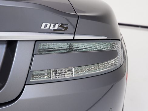 Used 2009 Aston Martin DBS Coupe RWD image 62