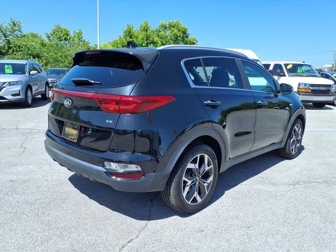 Used 2020 Kia Sportage EX AWD/4WD image 5
