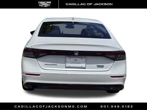 Used 2023 Honda Accord Touring image 6