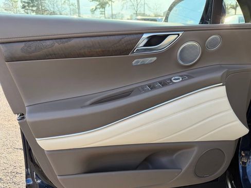 Used 2022 Genesis GV80 2.5T w/ Prestige Package 04 image 15