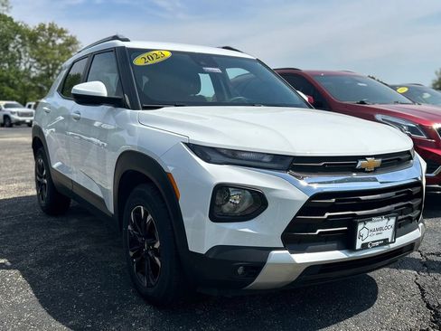 Used 2023 Chevrolet TrailBlazer LT w/ Convenience Package AWD/4WD image 1
