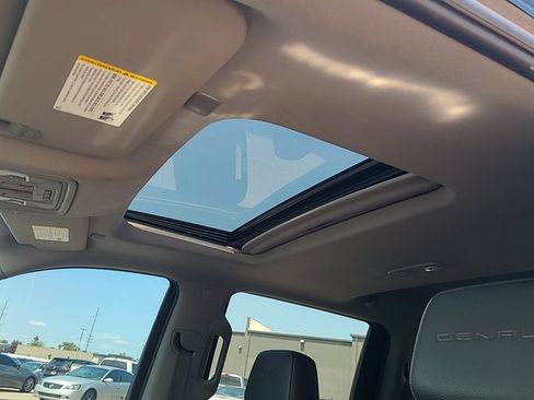 Used 2019 GMC Sierra 1500 Denali w/ Denali Ultimate Package AWD/4WD image 13