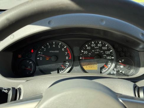 Used 2006 Nissan Frontier SE w/ (P01) Power Pkg image 12