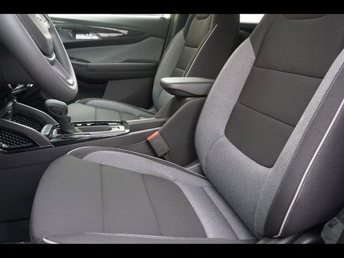 New 2026 Chevrolet TrailBlazer LT FWD image 3