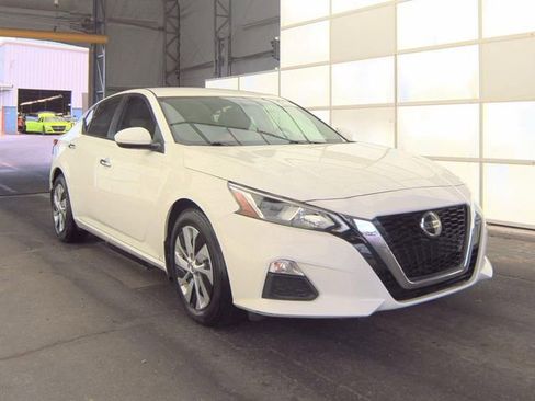 Used 2020 Nissan Altima 2.5 S FWD image 1