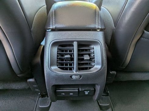 Certified 2019 Jeep Cherokee Limited AWD/4WD image 14