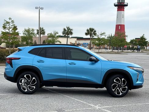 New 2026 Chevrolet Trax RS FWD image 23