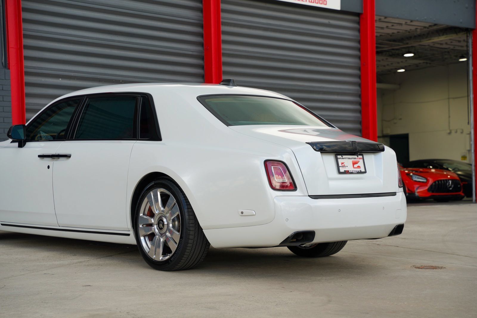Used 2018 Rolls-Royce Phantom Extended Wheelbase RWD image 15