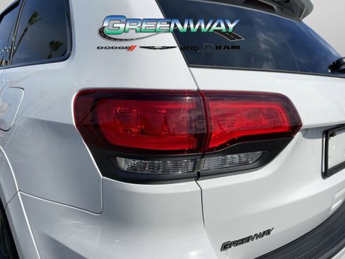 Used 2018 Jeep Grand Cherokee High Altitude image 29