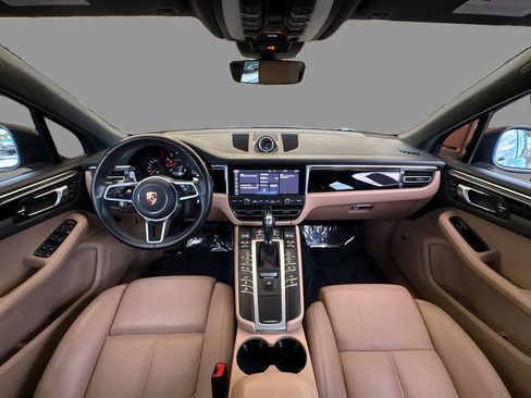 Used 2020 Porsche Macan Base image 22