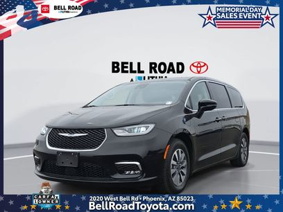 Used 2024 Chrysler Pacifica Limited