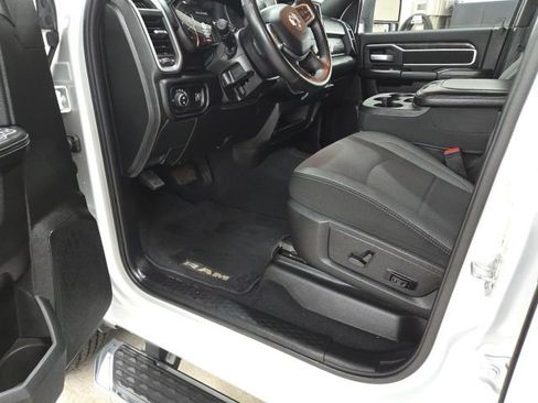Used 2024 RAM 3500 Big Horn image 15