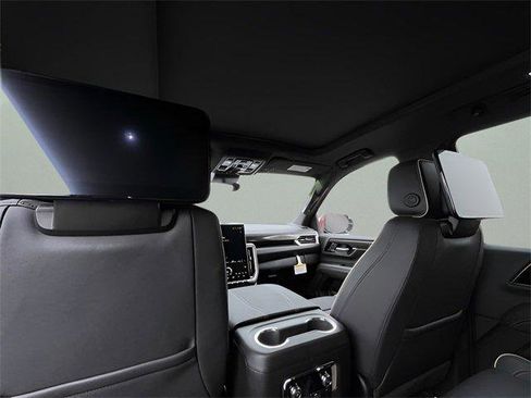 New 2026 GMC Yukon Elevation image 39