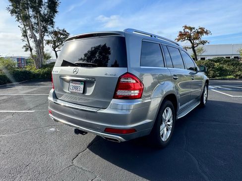 Used 2012 Mercedes-Benz GL 450 4MATIC image 4