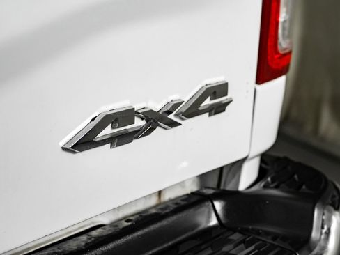 Used 2022 RAM 2500 Big Horn AWD/4WD image 44