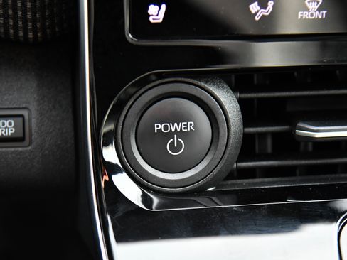 Used 2023 Toyota bZ4X FWD w/ Weather Package image 33