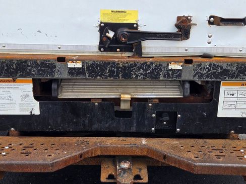 Used 2015 Ford E-350 and Econoline 350 Super Duty RWD image 11