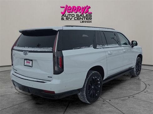 Used 2023 Cadillac Escalade ESV Sport Platinum w/ LPO, ONYX Package image 15
