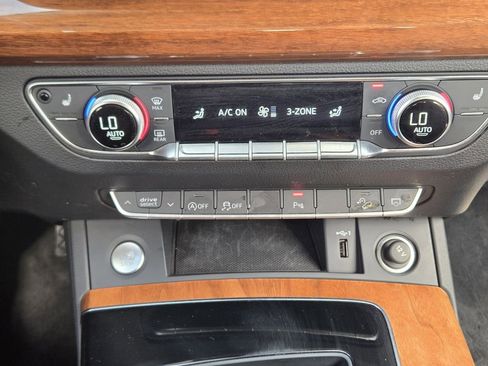 Certified 2023 Audi Q5 2.0T Premium w/ Convenience Package image 22