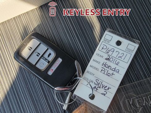 Used 2016 Honda Pilot Touring image 38