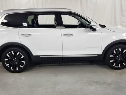 Used 2024 Kia Telluride SX Prestige AWD/4WD image 2