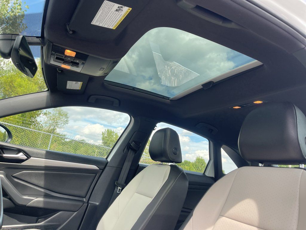 Used 2019 Volkswagen Jetta R-Line FWD image 20