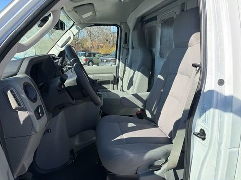 New 2026 Ford E-350 and Econoline 350 Super Duty w/ Power Equipment Group RWD image 4