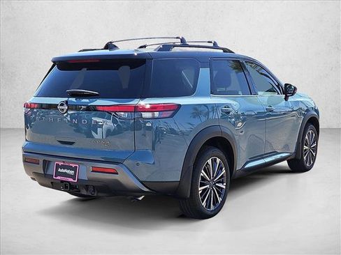 New 2026 Nissan Pathfinder Platinum w/ Cargo Package AWD/4WD image 2