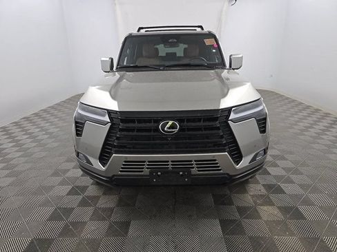 Used 2025 Lexus GX 550 w/ Accessory Package (2T) AWD/4WD image 2