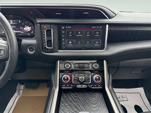 Used 2024 GMC Yukon Denali image 16